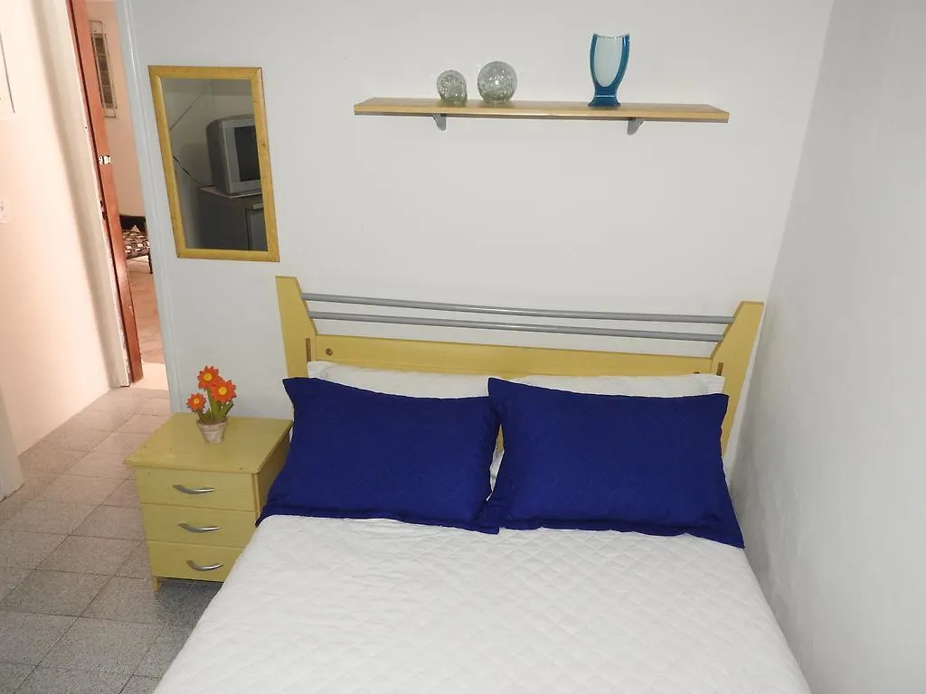 ** Guest house Aloha Beach Temporada Cabo Frio Brazil